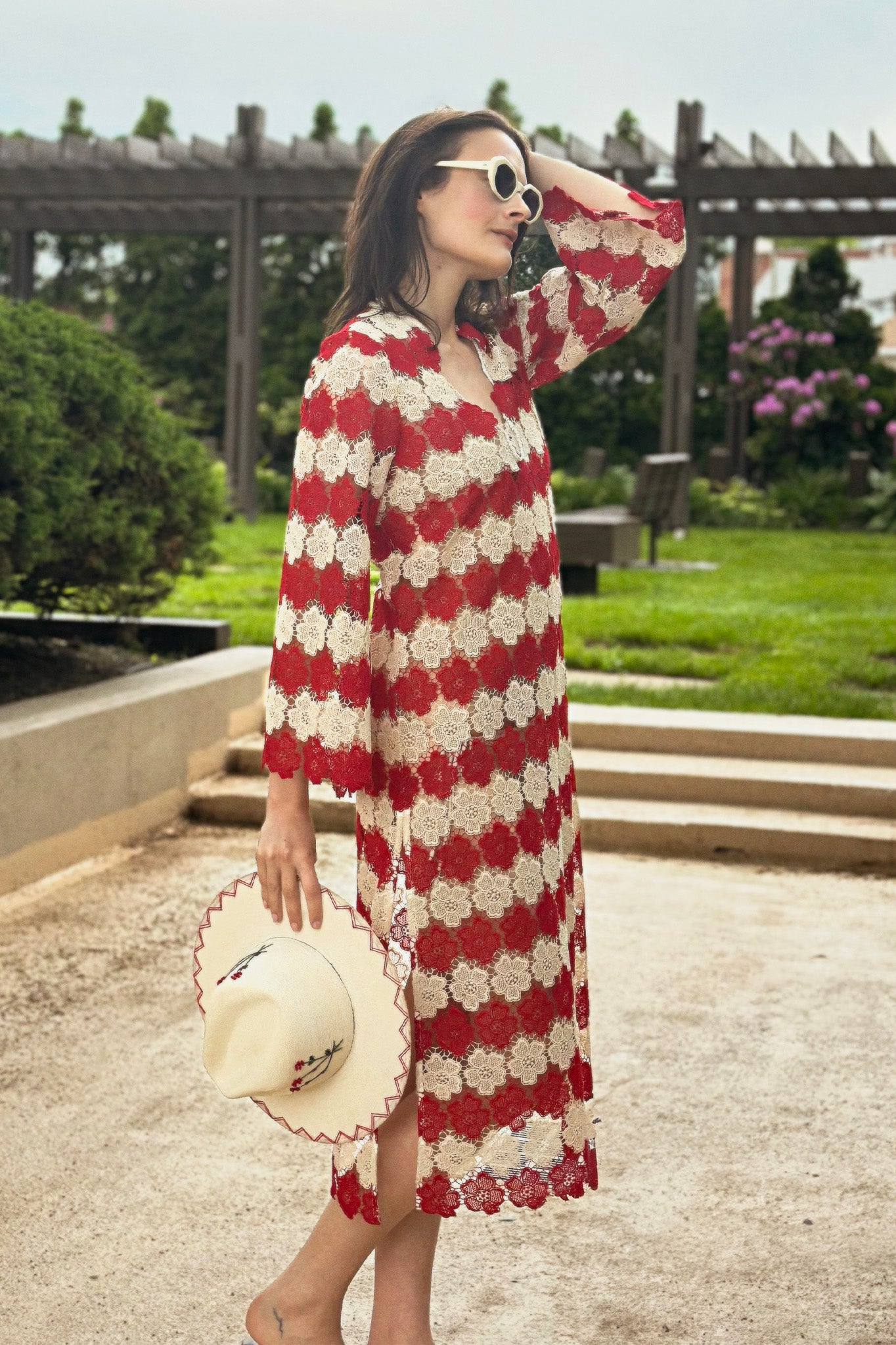 Arelis Two-Tone Cosmos Flower Lace Caftan - Paprika – Miguelina
