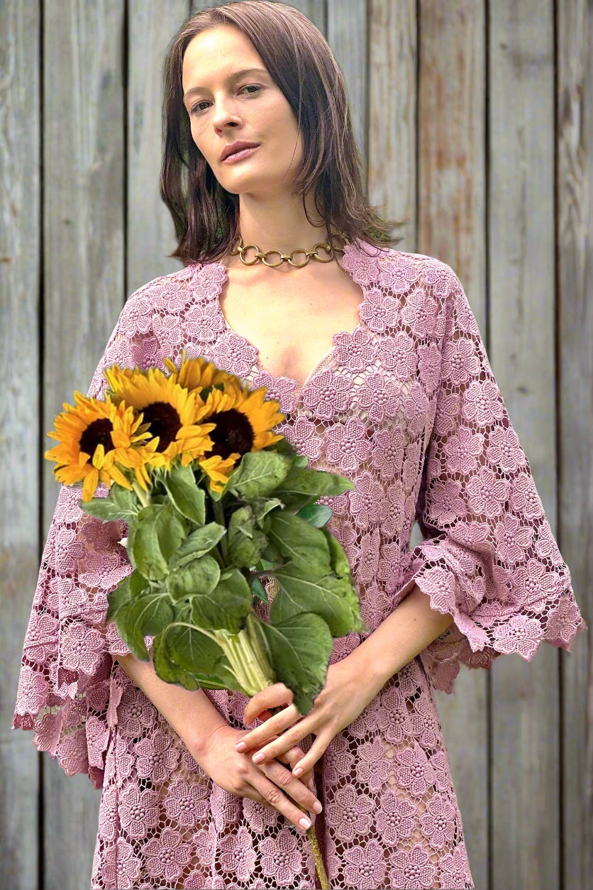 Gianina Cosmos Flower Lace Mini Caftan - Mauve